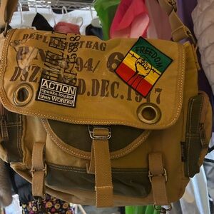 Stylish Tan and Green Men's Messenger Bag